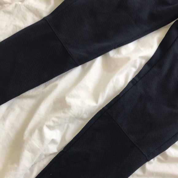 Nike Dri Fit Large size running tracks - Picture 2 of 4